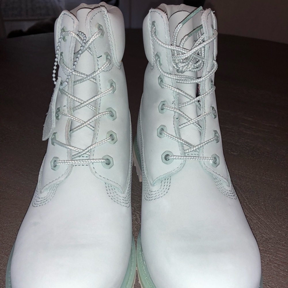 Only worn once baby blue timberlands